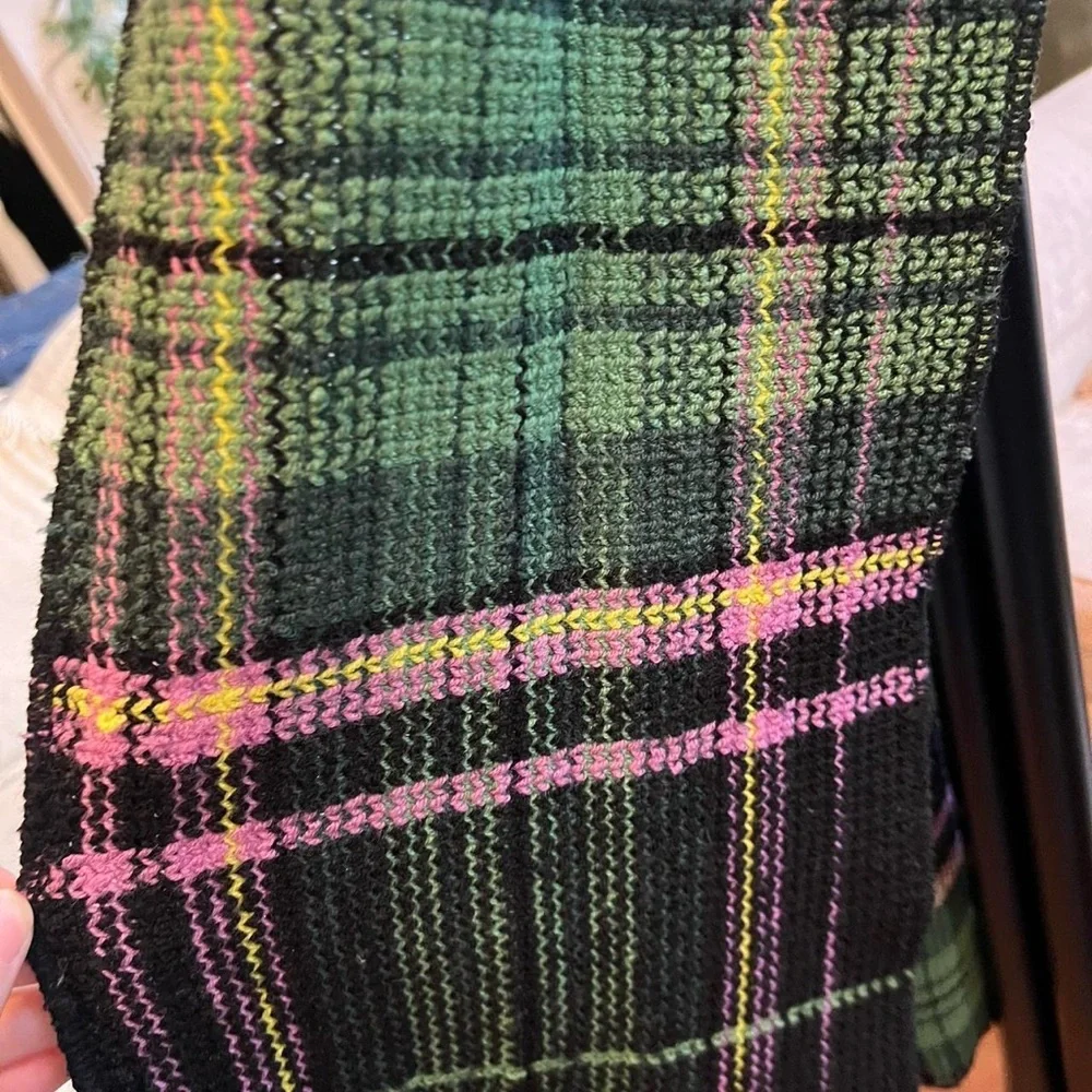 Vintage Y2K Max Mara Weekend Multicolor Plaid Intarsia Knit scarf black pink